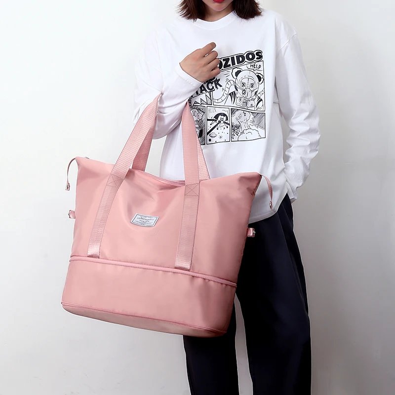 🧳 Extendable Large-Capacity Travel Duffle Bag 🧳 Extendable Large-Capacity Travel Duffle Bag