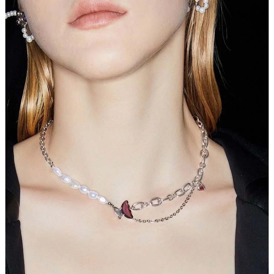 Elegant Double-Layered Butterfly Necklace for Women Elegant Double-Layered Butterfly Necklace for Women