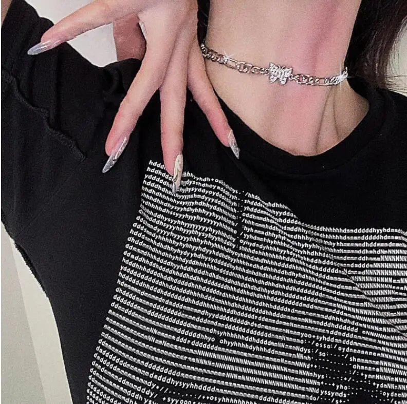 Elegant Double-Layered Butterfly Necklace for Women Elegant Double-Layered Butterfly Necklace for Women