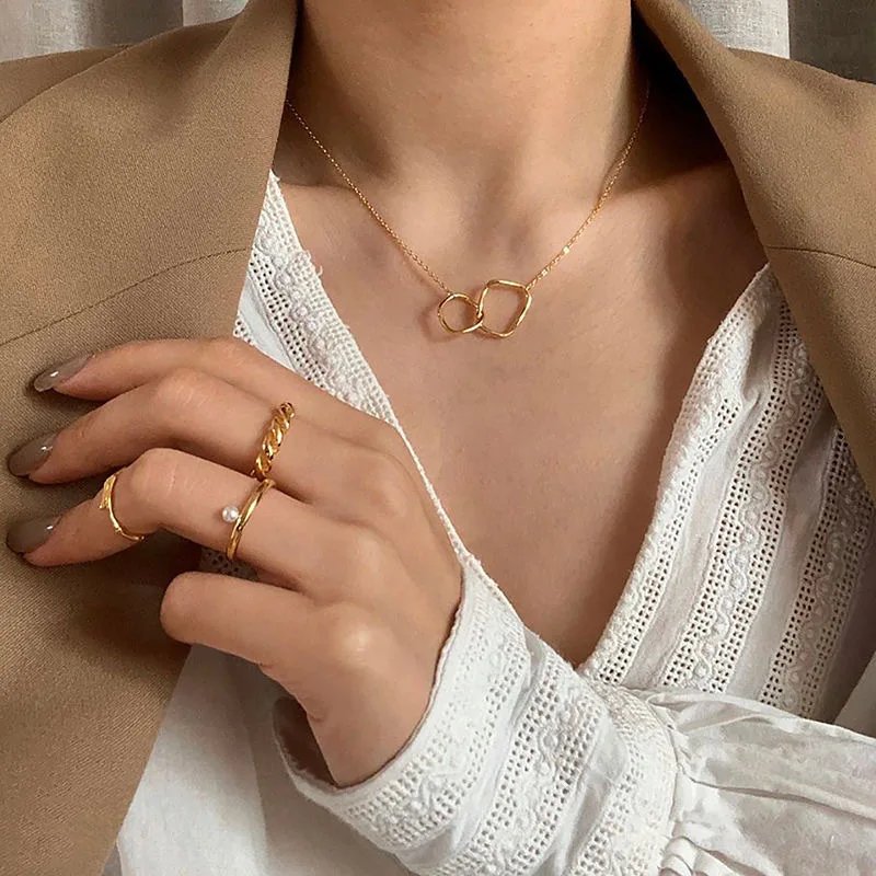 Elegant Double-Layered Butterfly Necklace for Women Elegant Double-Layered Butterfly Necklace for Women