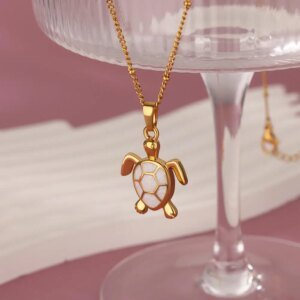 Gold Turtle Pendant Necklace - Image 4