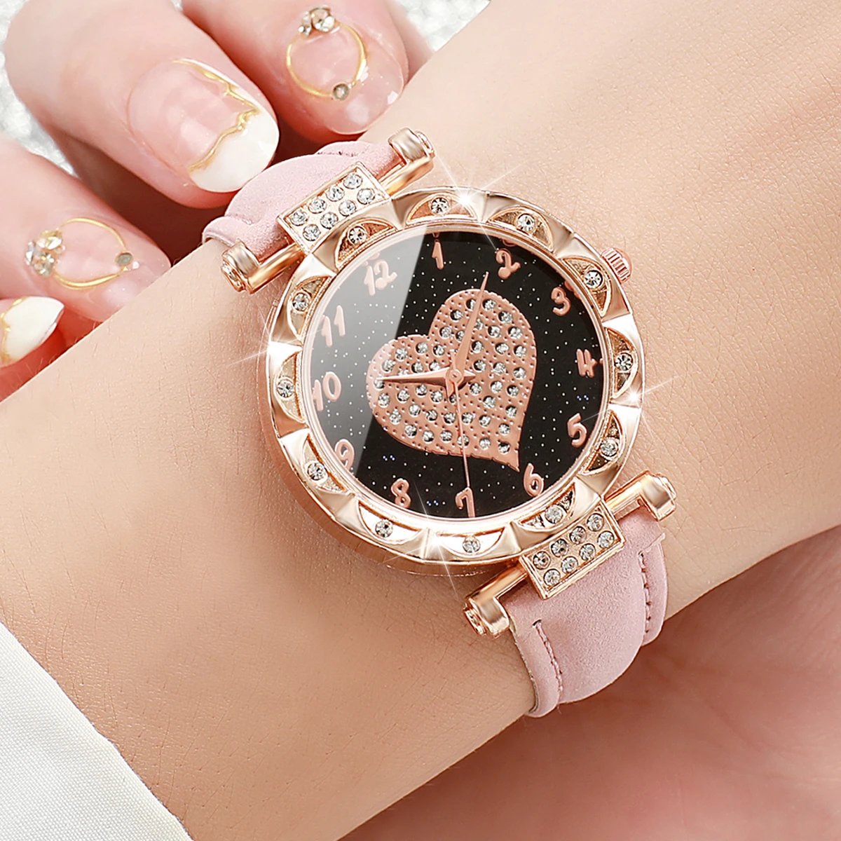 3PCS Women’s Fashion Rhinestone Heart Dial Quartz Watch Set 3PCS Women’s Fashion Rhinestone Heart Dial Quartz Watch Set