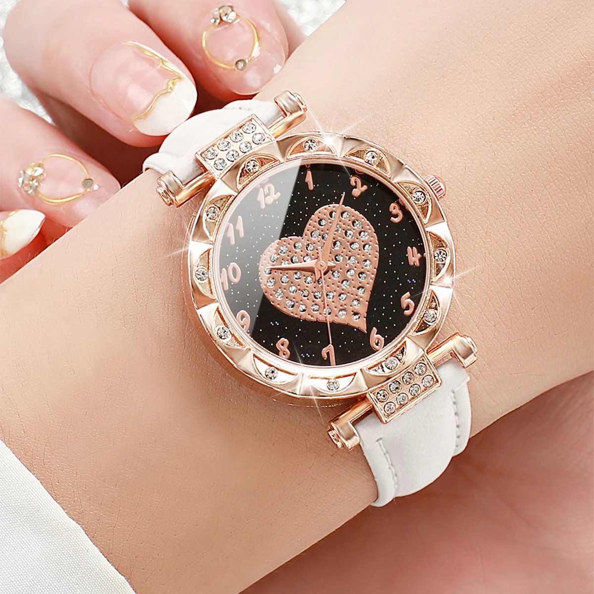 3PCS Women’s Fashion Rhinestone Heart Dial Quartz Watch Set 3PCS Women’s Fashion Rhinestone Heart Dial Quartz Watch Set