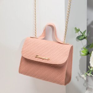 Embossing Chain Square Bag - Image 4