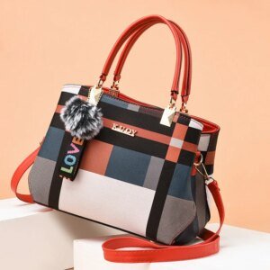Elegant Designer Handbag – Chic & Versatile - Image 4